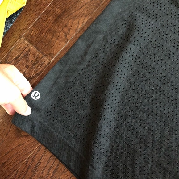 Lululemon short sleeve t-shirt - Picture 6 of 7
